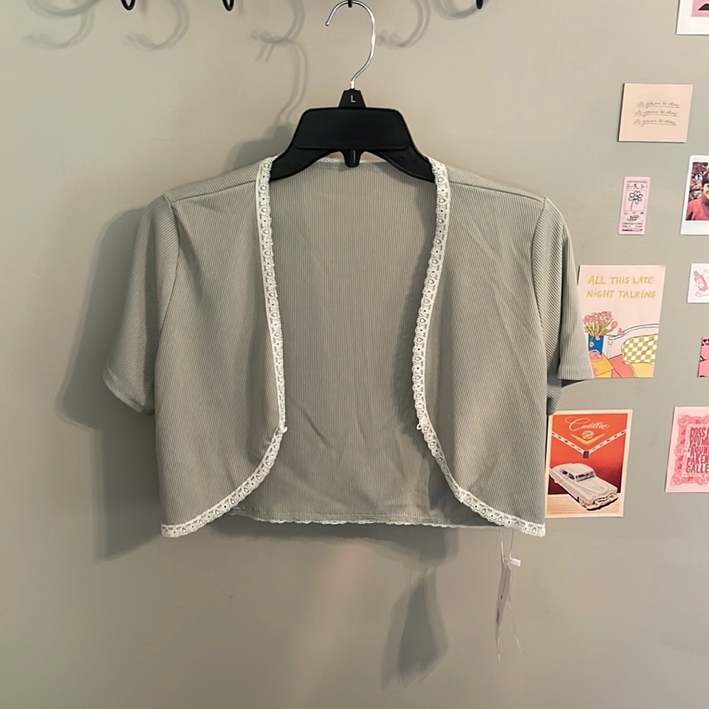 Light green cardigan, large from romwe